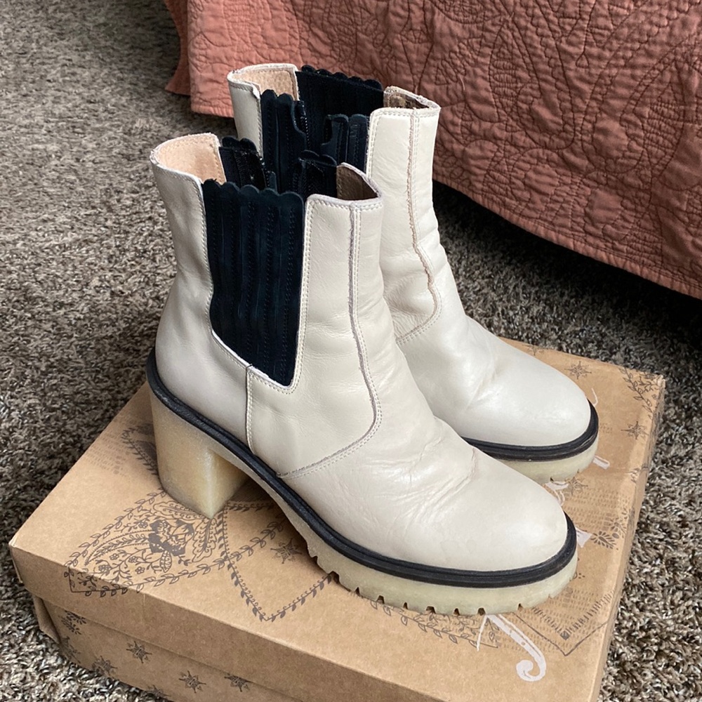 Free People James Chelsea Boot - Picture 2 of 6